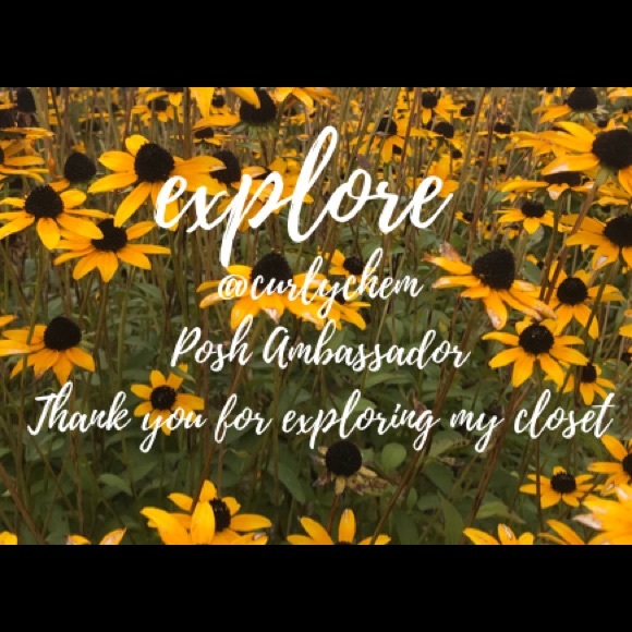 Meet your Posher, Lora - Picture 2 of 3